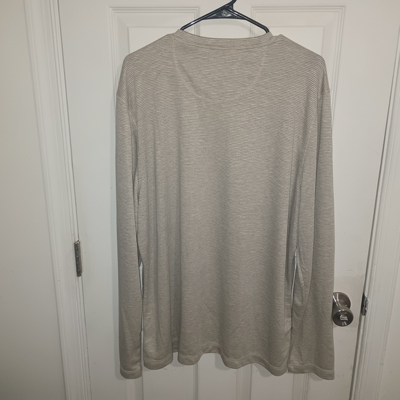 Orvis Men's Gray Striped Shirt - Picture 2 of 6